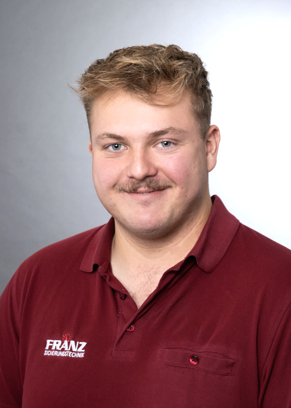 Dimitri Adam